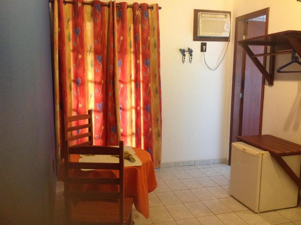 Pousada Telhado Azul Vila do Abraao Room photo